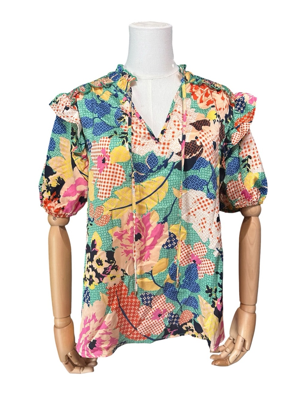entro Multicolor Floral Patchwork V-Neck Ruffle Sleeve Top - Picture 2 of 9